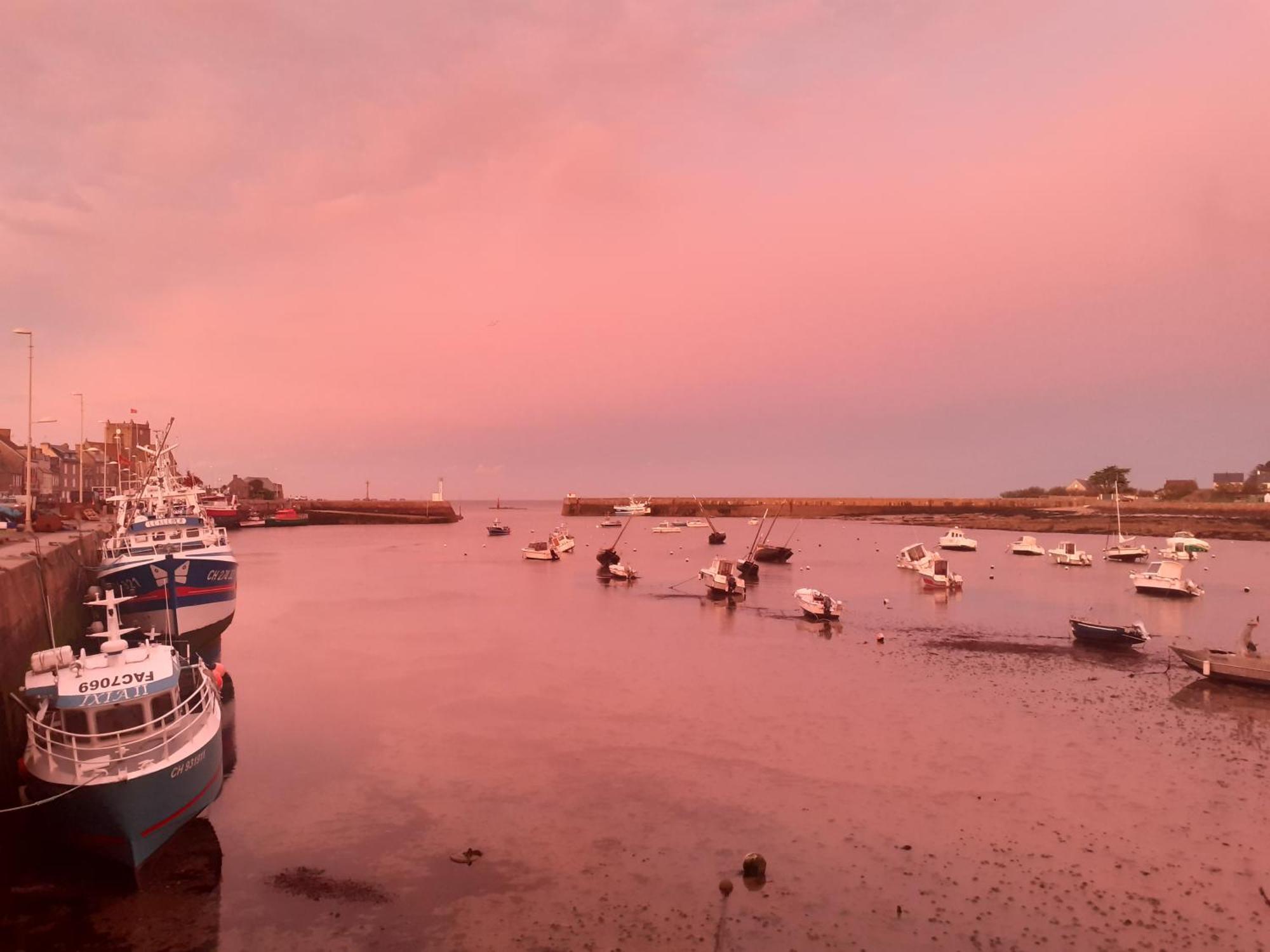 Le Mora Hotes Bed & Breakfast Barfleur Exterior photo